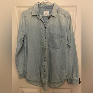 American Eagle Outfitters Light Blue Boyfriend Denim Shirt